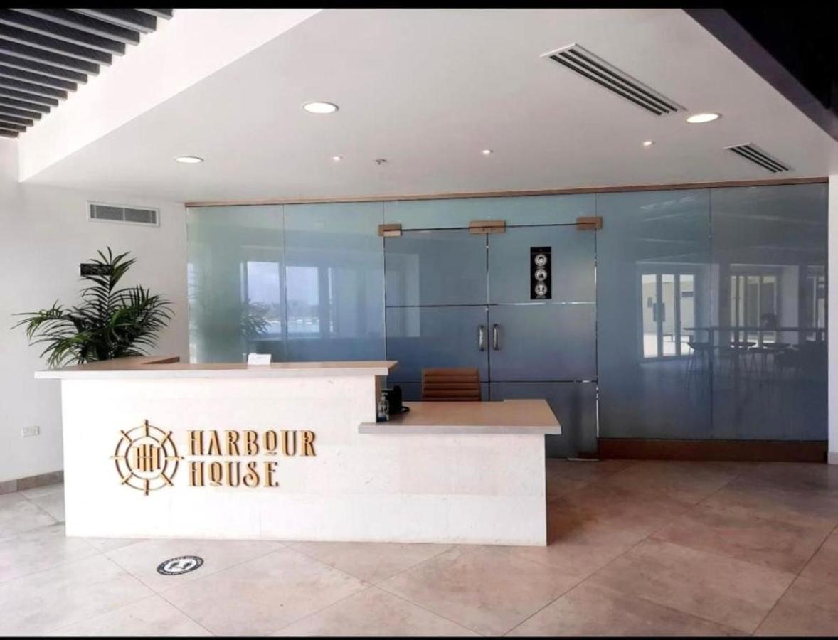 Stylish Luxury Condo, Central Location, Ocean View, Pool, Gym Oranjestad Esterno foto